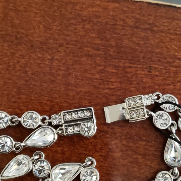 NWT Ann Taylor Stunning Double Strand Bracelet - Picture 4 of 7